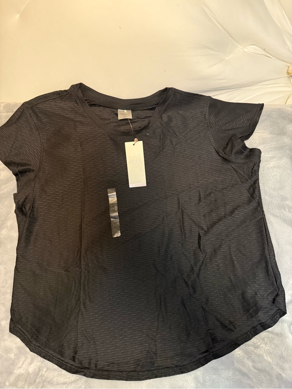 CALIA by Carrie Underwood Black Short Sleeve Crewneck Tee